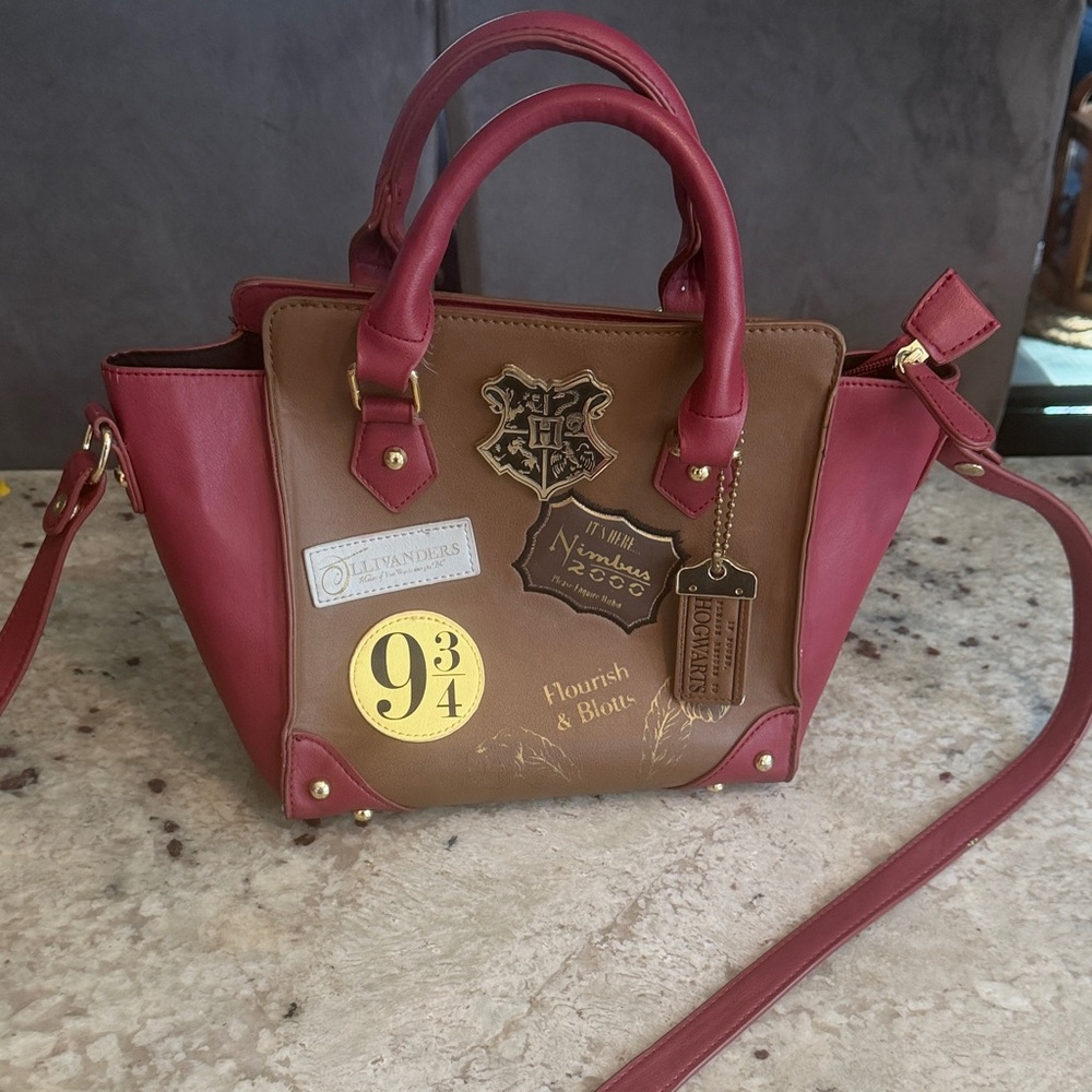Harry Potter 9 3/4 Deluxe Mini Brief Handbag
Purse Satchel